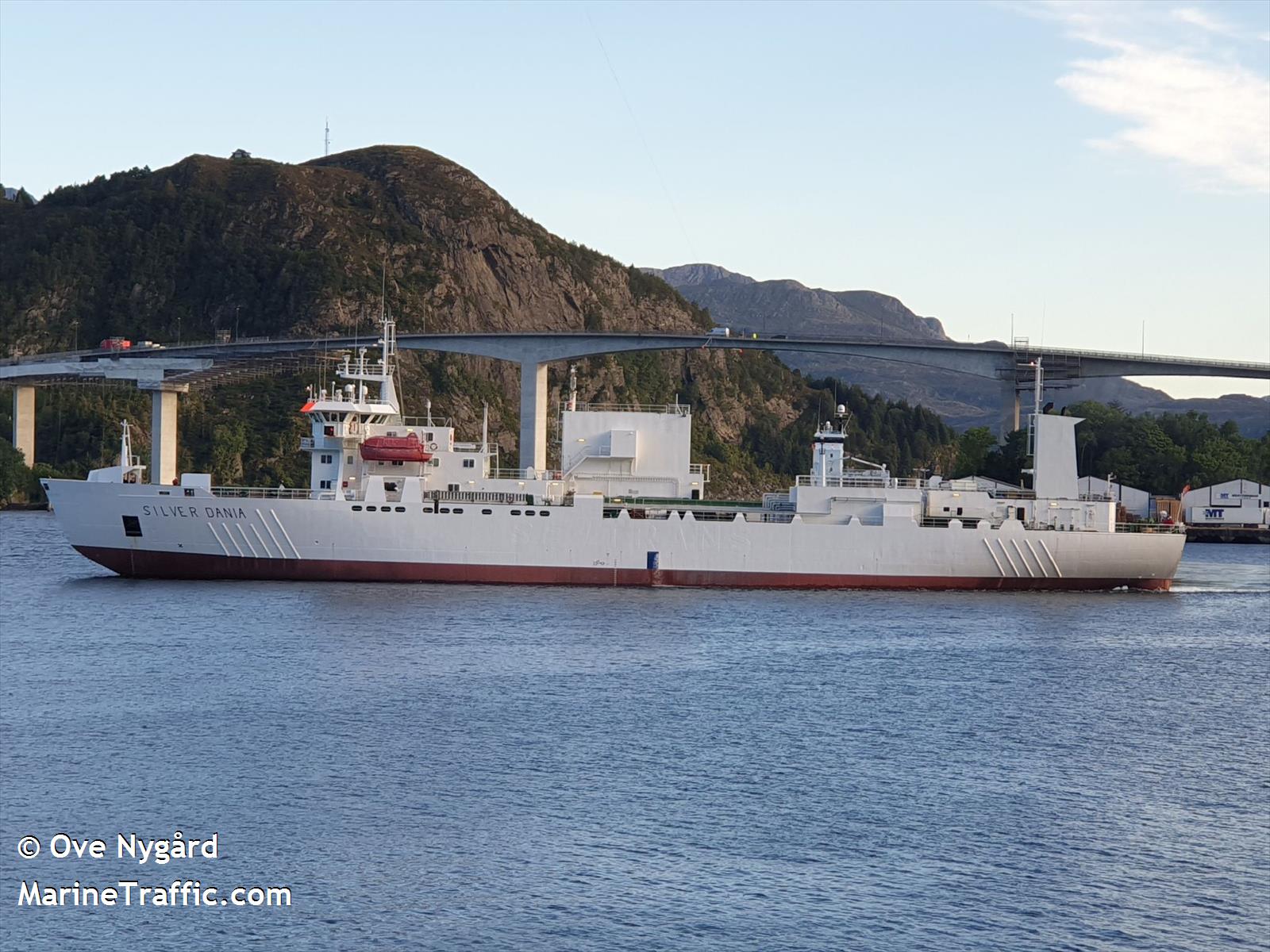www.fjordshipping.no